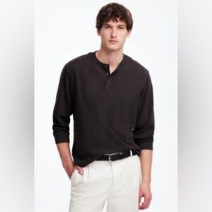 Madewell Men's Textured Long Sleeve Henley Tee in Cool Obsidian, Size Small